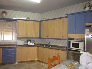 Edificio en venta en Lucena