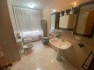 Piso en venta en Plaza España - Villa Pilar - Reyes Católicos - Vadillos en Burgos