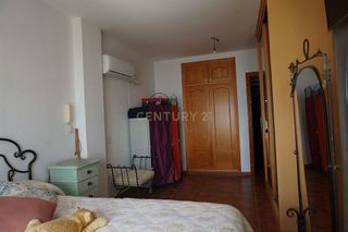 Casa adosada en venta en La Carihuela en Torremolinos