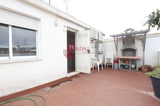 Casa adosada en venta en Ayuntamiento - Centro en Alzira