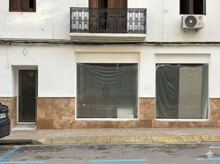 Local comercial en alquiler en Xàtiva