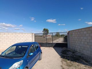 Chalet en venta en Yecla