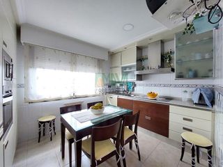 Casa adosada en venta en Centro en Ourense