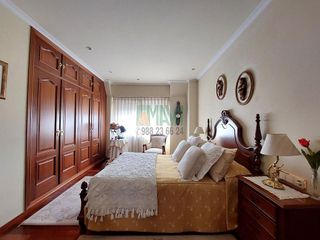 Casa adosada en venta en Centro en Ourense