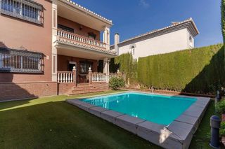 Chalet en venta en Albolote