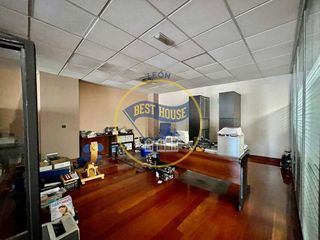 Local comercial en alquiler en El Ejido - Santa Ana en León