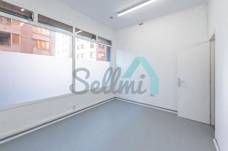 Local comercial en alquiler en Natahoyo en Gijón