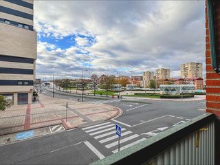 Piso en alquiler en Cascajos - Piqueras en Logroño
