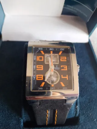 Reloj Festina Negro y Plateado