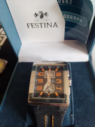 Reloj Festina Negro y Plateado