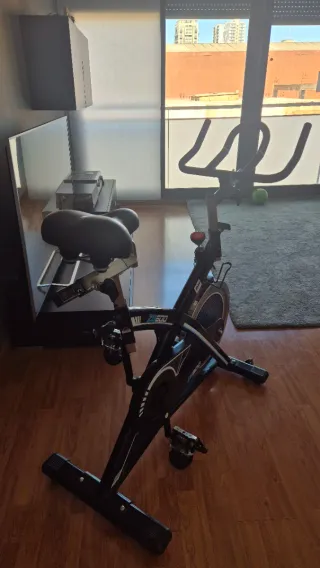 Bicicleta Spinning BH