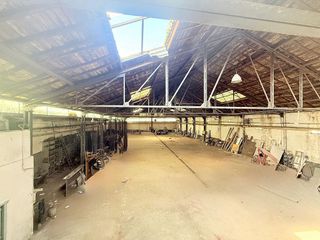 Nave industrial en venta en La Chantría - La Lastra en León