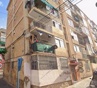 Piso en venta en Colonia Requena en Alicante