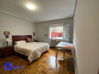 Piso en alquiler en Auditorio - Parque Invierno en Oviedo