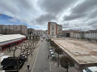 Oficina en alquiler en Plaza España - Villa Pilar - Reyes Católicos - Vadillos en Burgos