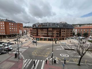 Oficina en alquiler en Plaza España - Villa Pilar - Reyes Católicos - Vadillos en Burgos