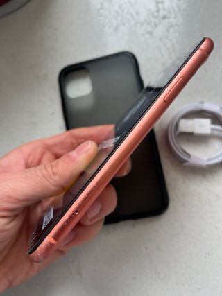 iPhone XR 64GB Coral