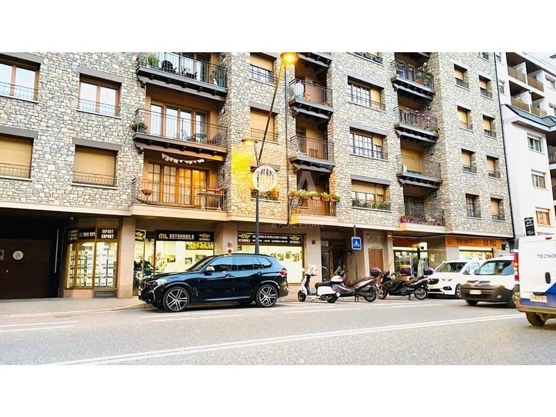 Commercial premises for sale in La Massana · 2 of 30