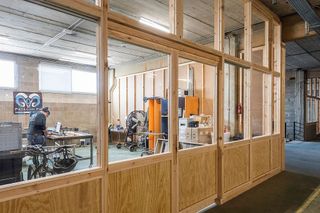 Nave industrial en alquiler en Almeda - El Corte Inglés en Cornellà de Llobregat