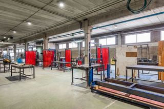 Nave industrial en alquiler en Almeda - El Corte Inglés en Cornellà de Llobregat