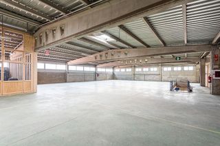 Nave industrial en alquiler en Almeda - El Corte Inglés en Cornellà de Llobregat