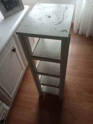 Mueble auxiliar 32x25cm - necesita pintar.