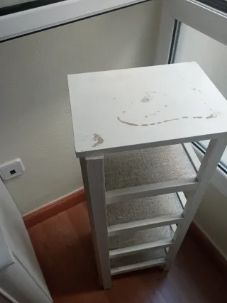 Mueble auxiliar 32x25cm - necesita pintar.