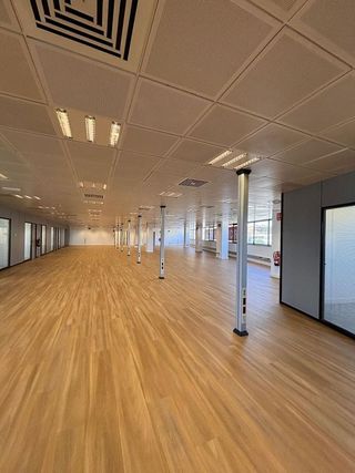 Oficina en alquiler en La Marina del Prat Vermell en Barcelona