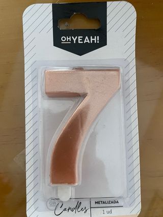 Candele Happy Birthday vendute separatamente