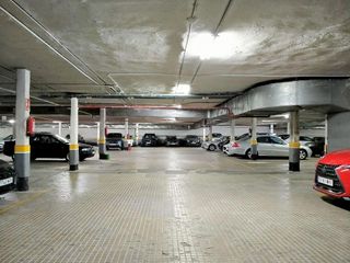 Garaje en venta en Castillejos en Madrid