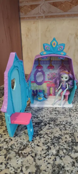 Casa Muñeca Enchantimals Patter Peacock