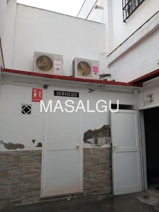 Local comercial en venta en Este-Delicias en Jerez de la Frontera