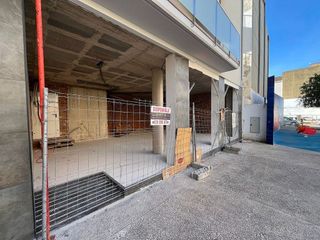 Local comercial en alquiler en Centre en Roses