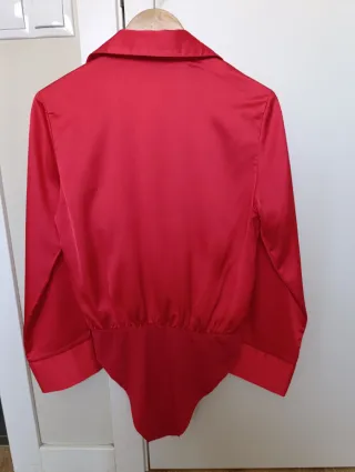 Body camisa satén rojo