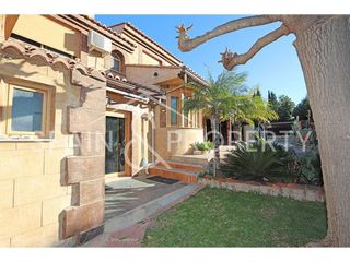 Chalet en venta en Monserrat