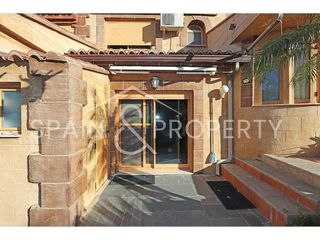 Chalet en venta en Monserrat