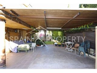 Chalet en venta en Monserrat