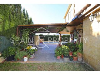 Chalet en venta en Monserrat