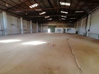 Nave industrial en alquiler en Silla