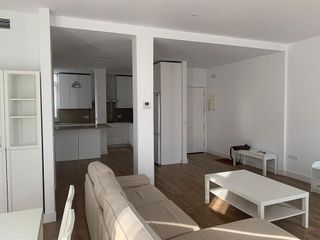 Piso en alquiler en Los Remedios en Sevilla