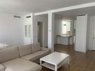 Piso en alquiler en Los Remedios en Sevilla