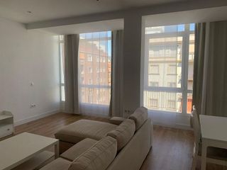 Piso en alquiler en Los Remedios en Sevilla