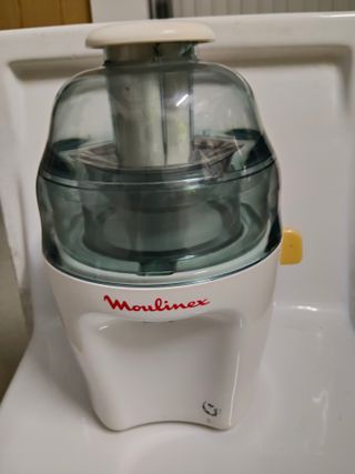 Licuadora Moulinex blanca