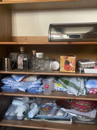 Vetrina in legno e vetro