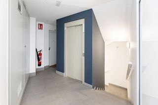 Piso en venta en Camino de Ronda - Rosaleda en Granada