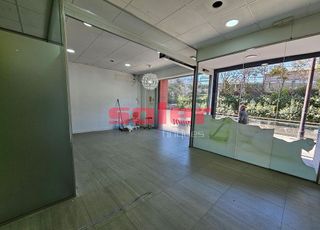 Local comercial en alquiler en Centre - Estació en Sant Cugat del Vallès