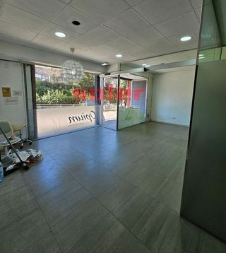 Local comercial en alquiler en Centre - Estació en Sant Cugat del Vallès