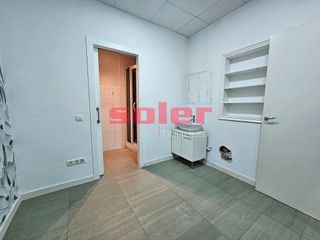 Local comercial en alquiler en Centre - Estació en Sant Cugat del Vallès