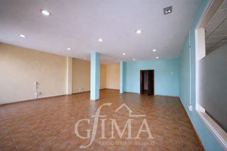 Local comercial en alquiler en Tomelloso