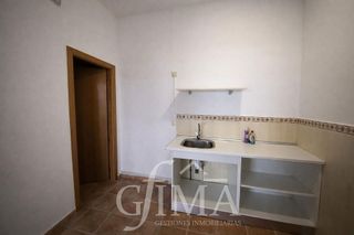 Local comercial en alquiler en Tomelloso